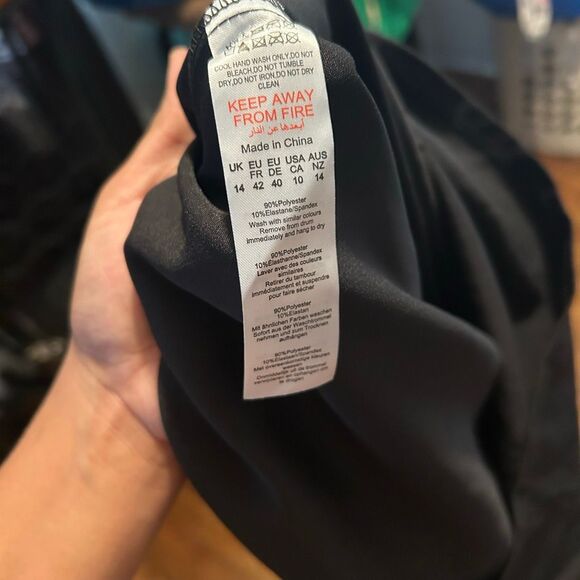 New Pretty Little Thing Cut Out Dress - Picture 6 of 6